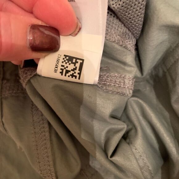 The North Face Nylon Zip off Pants to shorts sz 2 - Picture 11 of 14